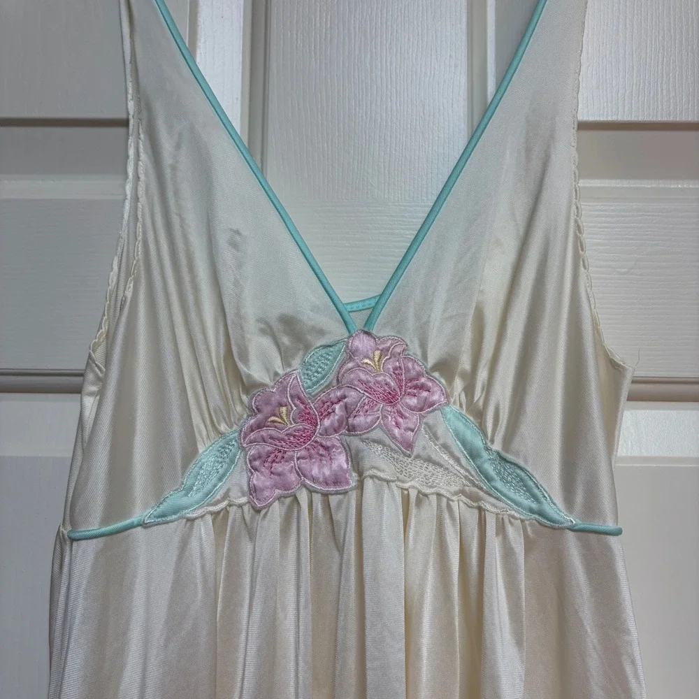 Lorraine Vintage Peignoir Set Ivory Pink Floral Embroidery Robe Gown Small USA